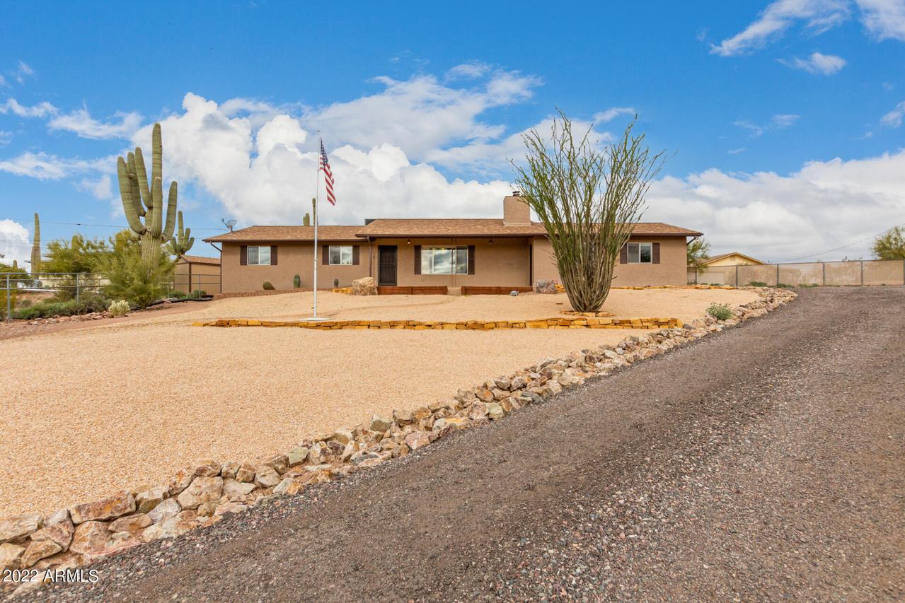 4624 E Superstition Blvd., Apache Junction, AZ 85119