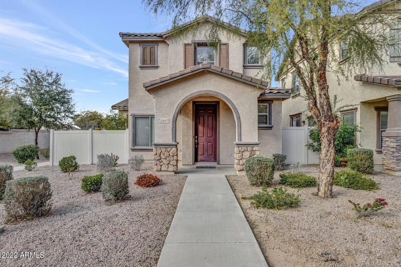 5807 E Grove Ave., Mesa, AZ 85206