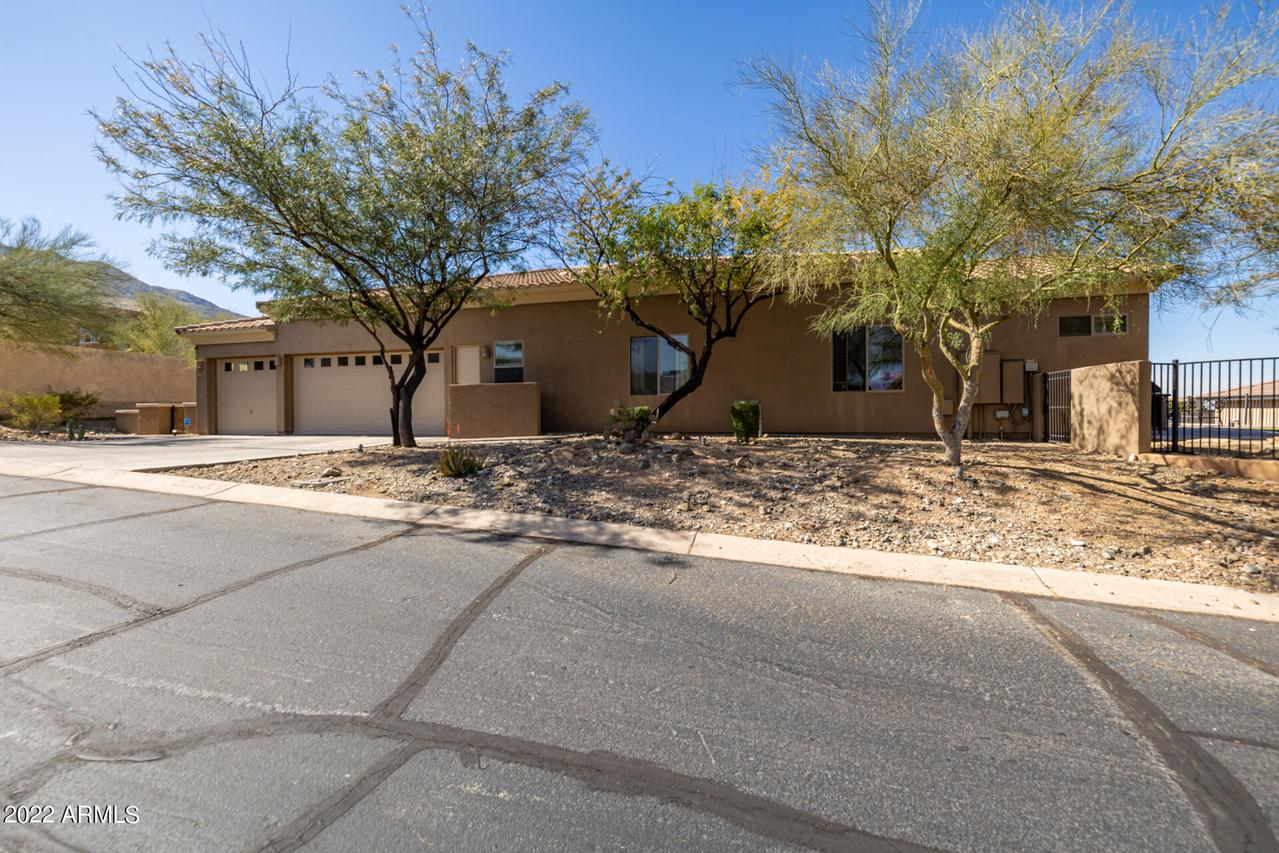 10210 S 18th Ave., Phoenix, AZ 85041