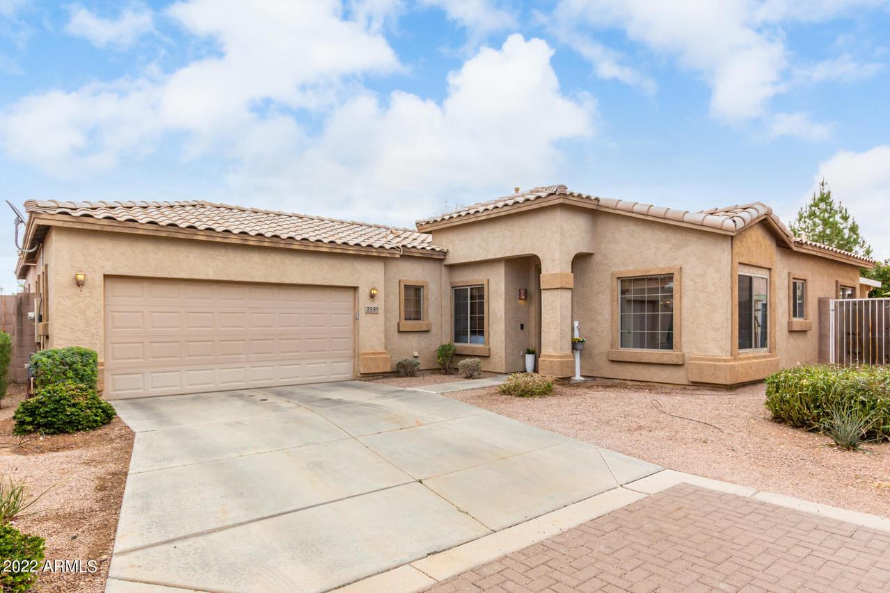 2591 E Indian Wells Pl., Chandler, AZ 85249
