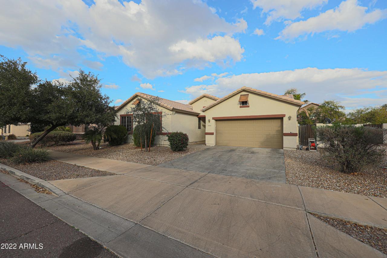 6627 S 25th Dr., Phoenix, AZ 85041