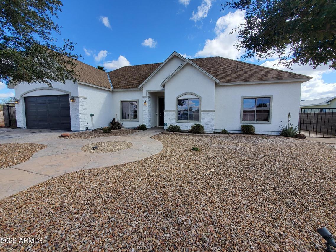 447 S Warner Dr., Apache Junction, AZ 85120