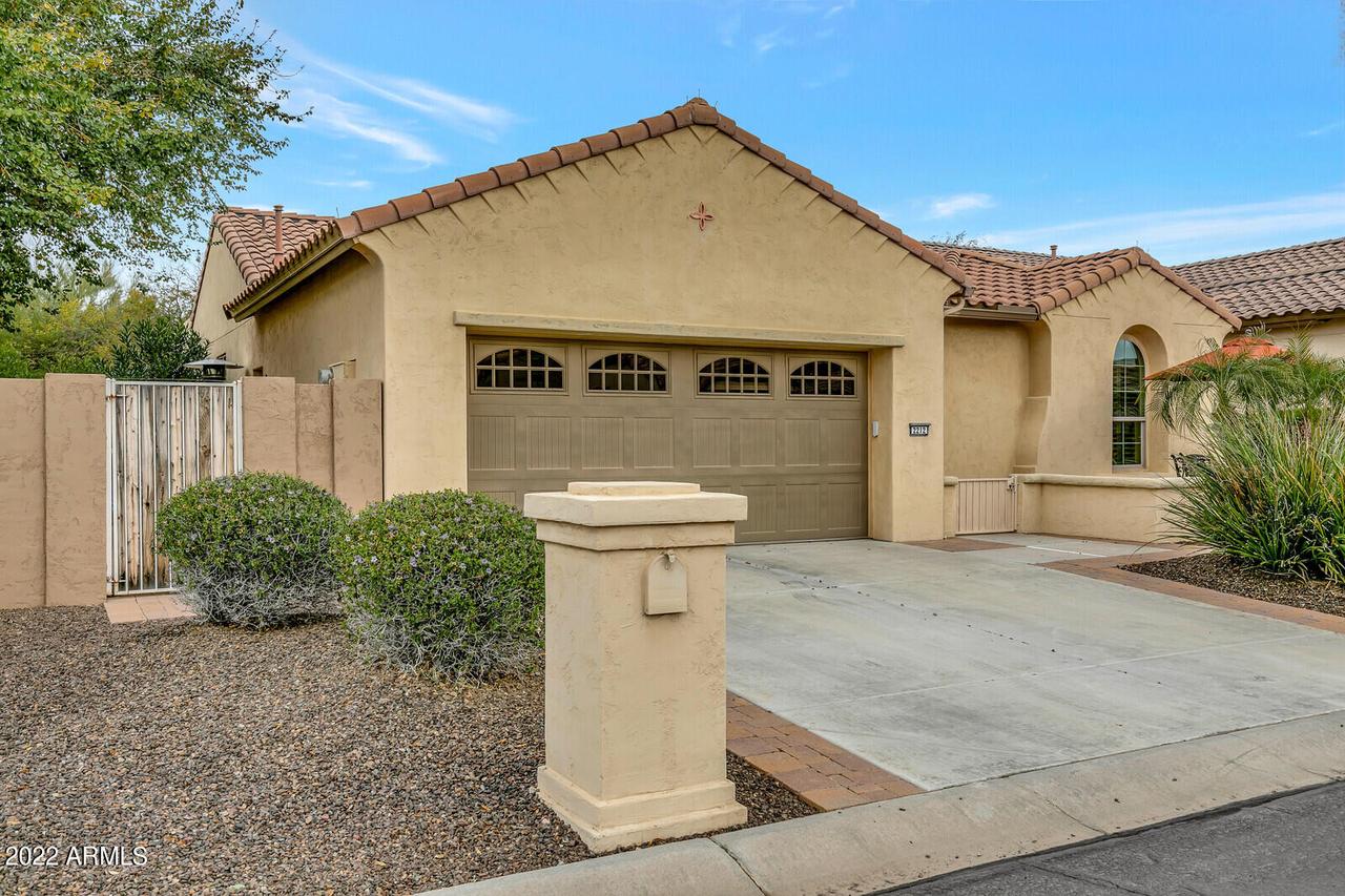 2212 N 163rd Dr., Goodyear, AZ 85395