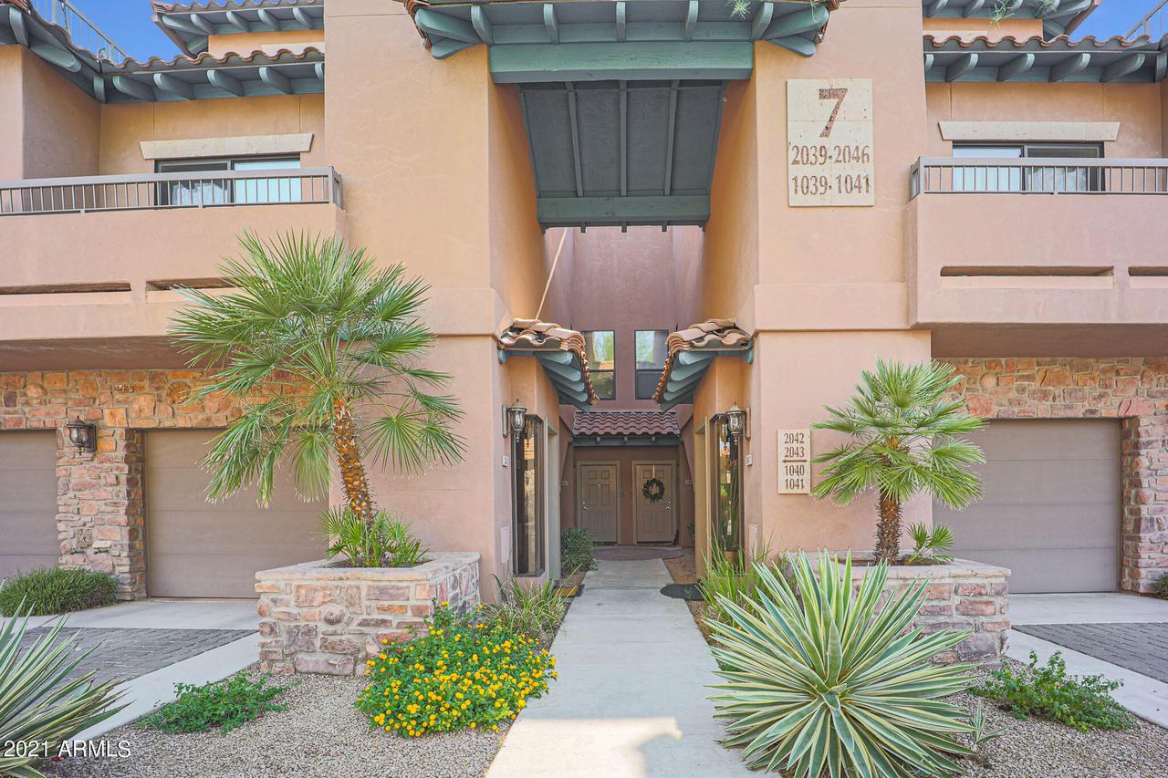 20660 N 40th St. #2042, Phoenix, AZ 85050
