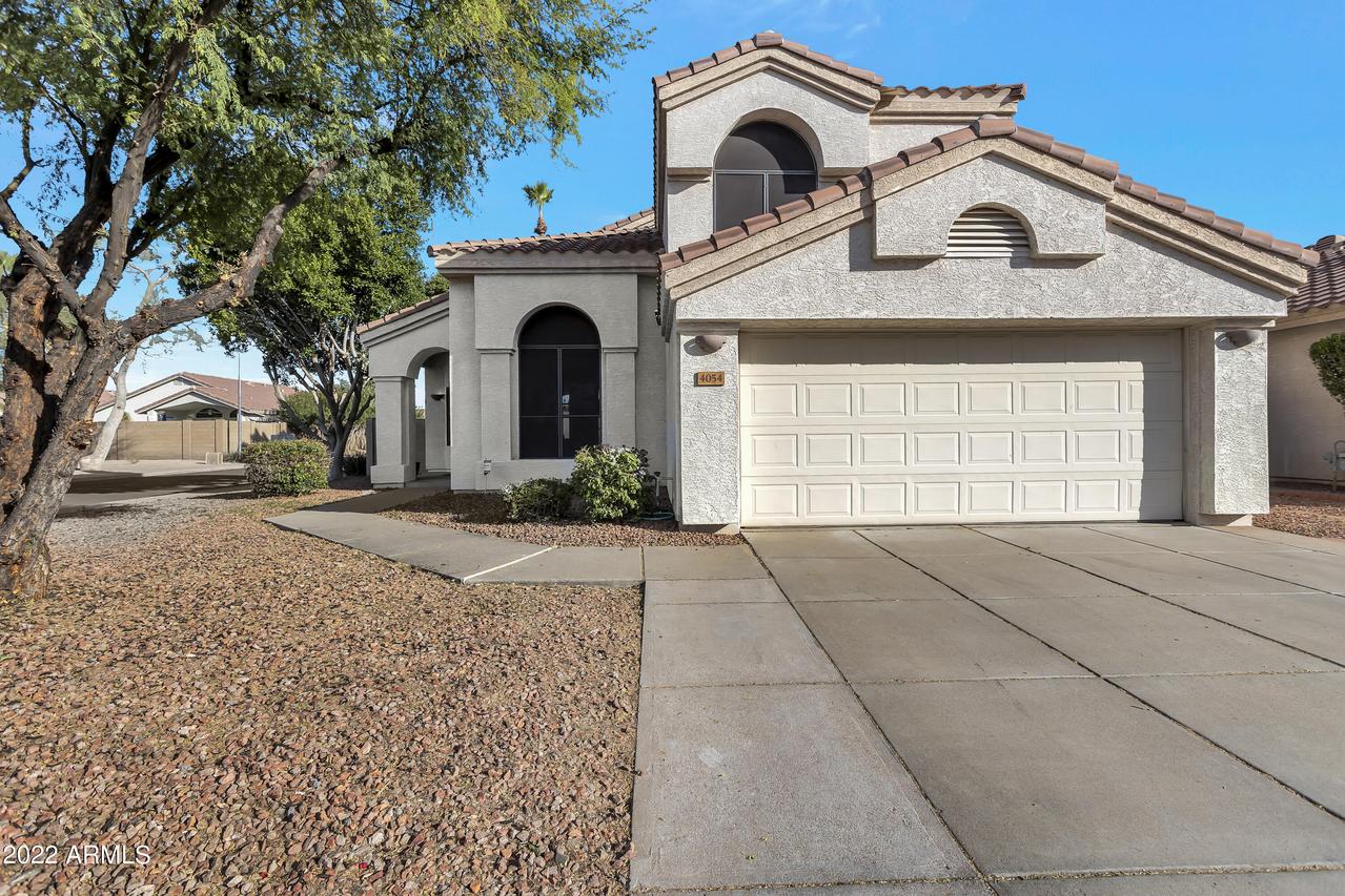 4054 W Blackhawk Dr., Glendale, AZ 85308