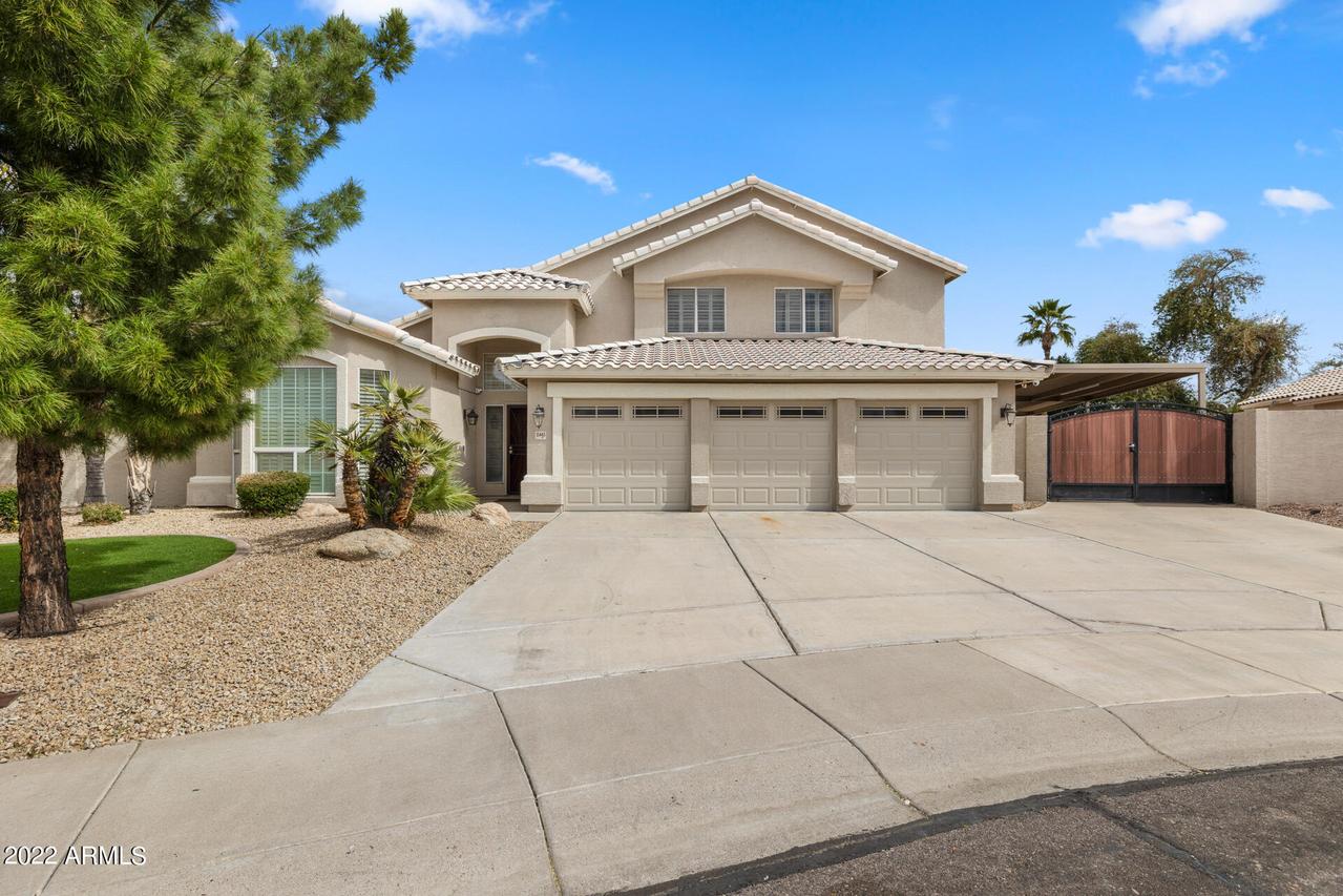 15443 N 13th Ave., Phoenix, AZ 85023