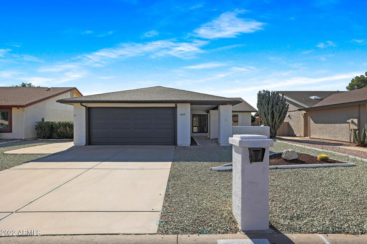 26434 S Snead Dr., Sun Lakes, AZ 85248