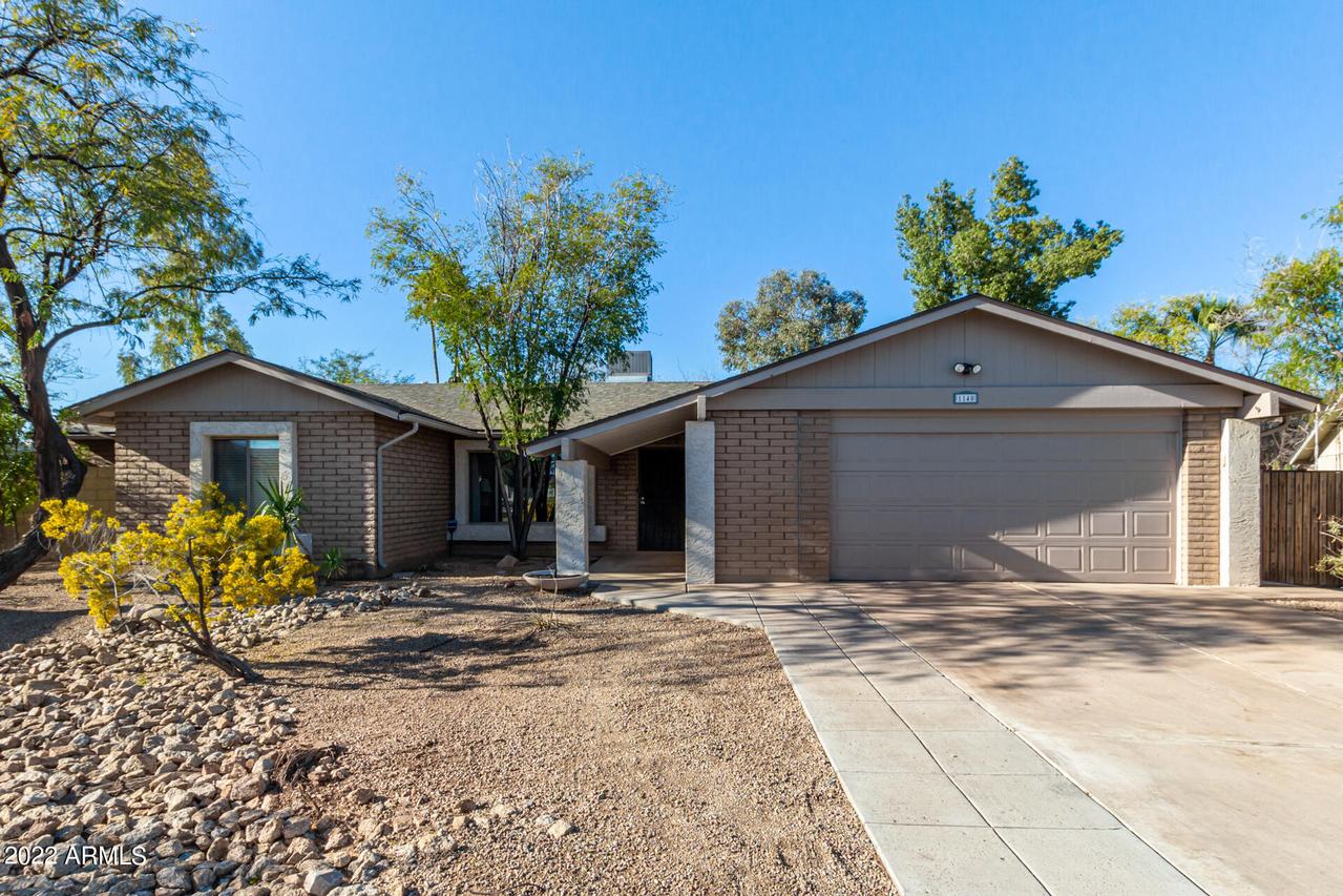 1140 W Hermosa Dr., Tempe, AZ 85282