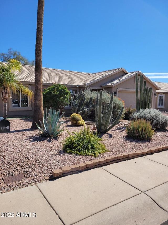 1825 S Grand Dr., Apache Junction, AZ 85220