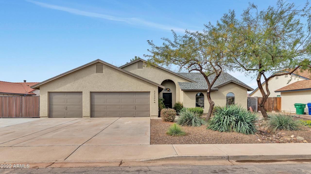2226 N Alba Cir., Mesa, AZ 85213