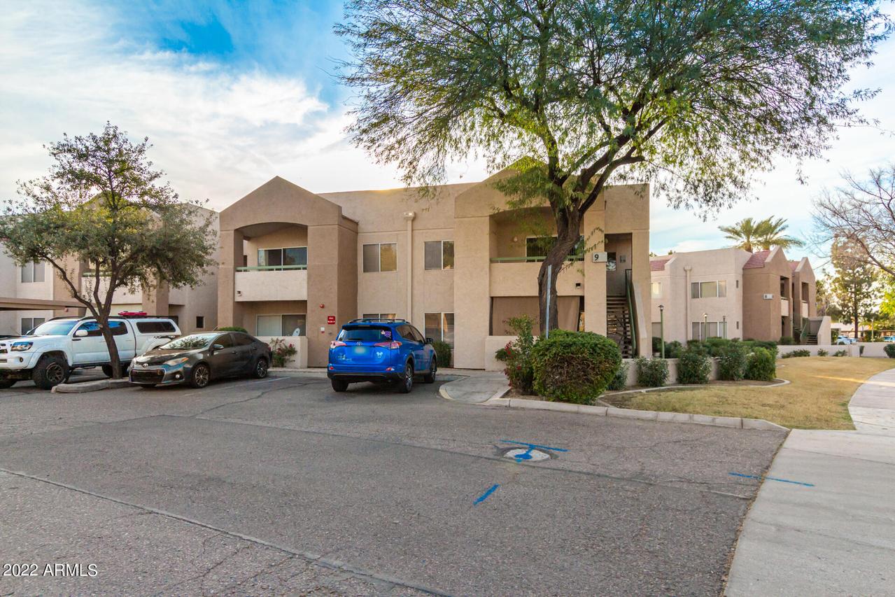 1295 N Ash St. #916, Gilbert, AZ 85233