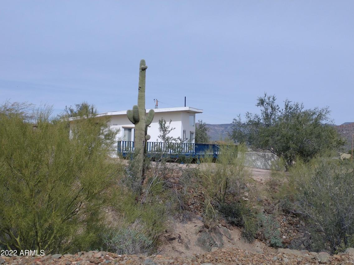 42645 N 13th Ave., New River, AZ 85087
