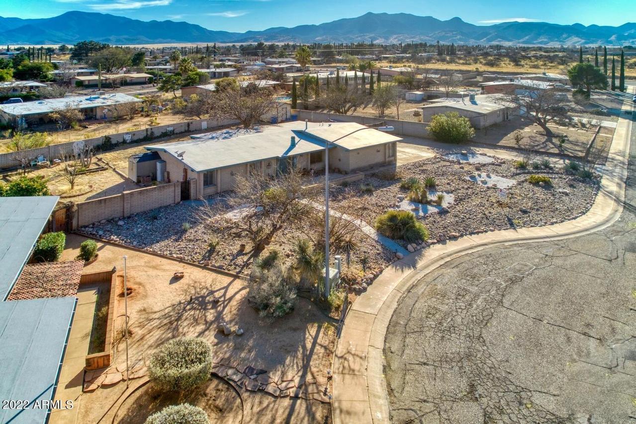 2020 Donna Pl., Sierra Vista, AZ 85635
