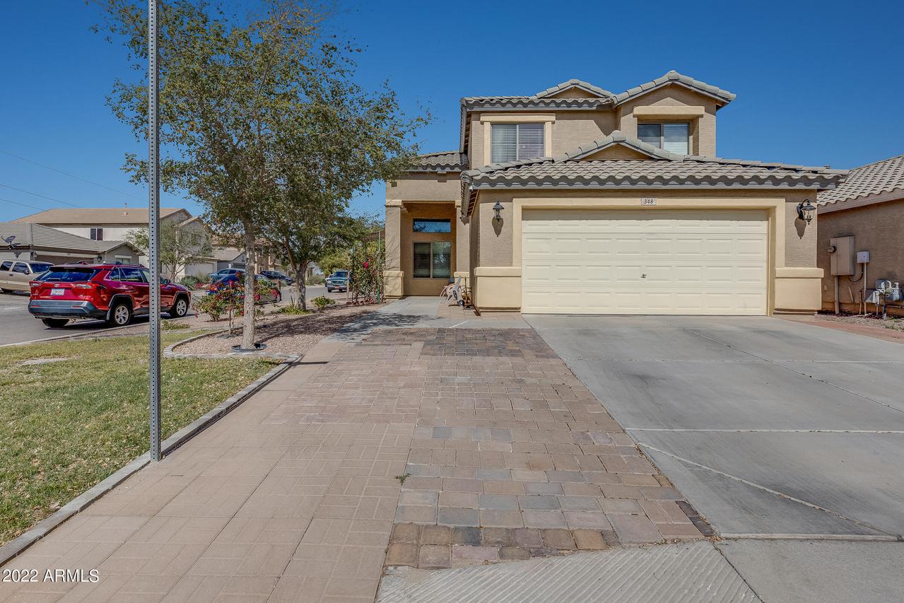 348 E Daniella Dr., San Tan Valley, AZ 85140