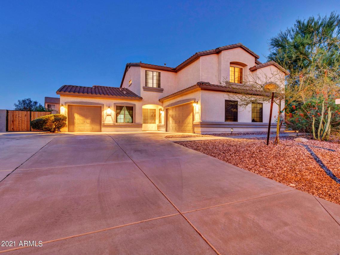 2009 N Piedra, Mesa, AZ 85207