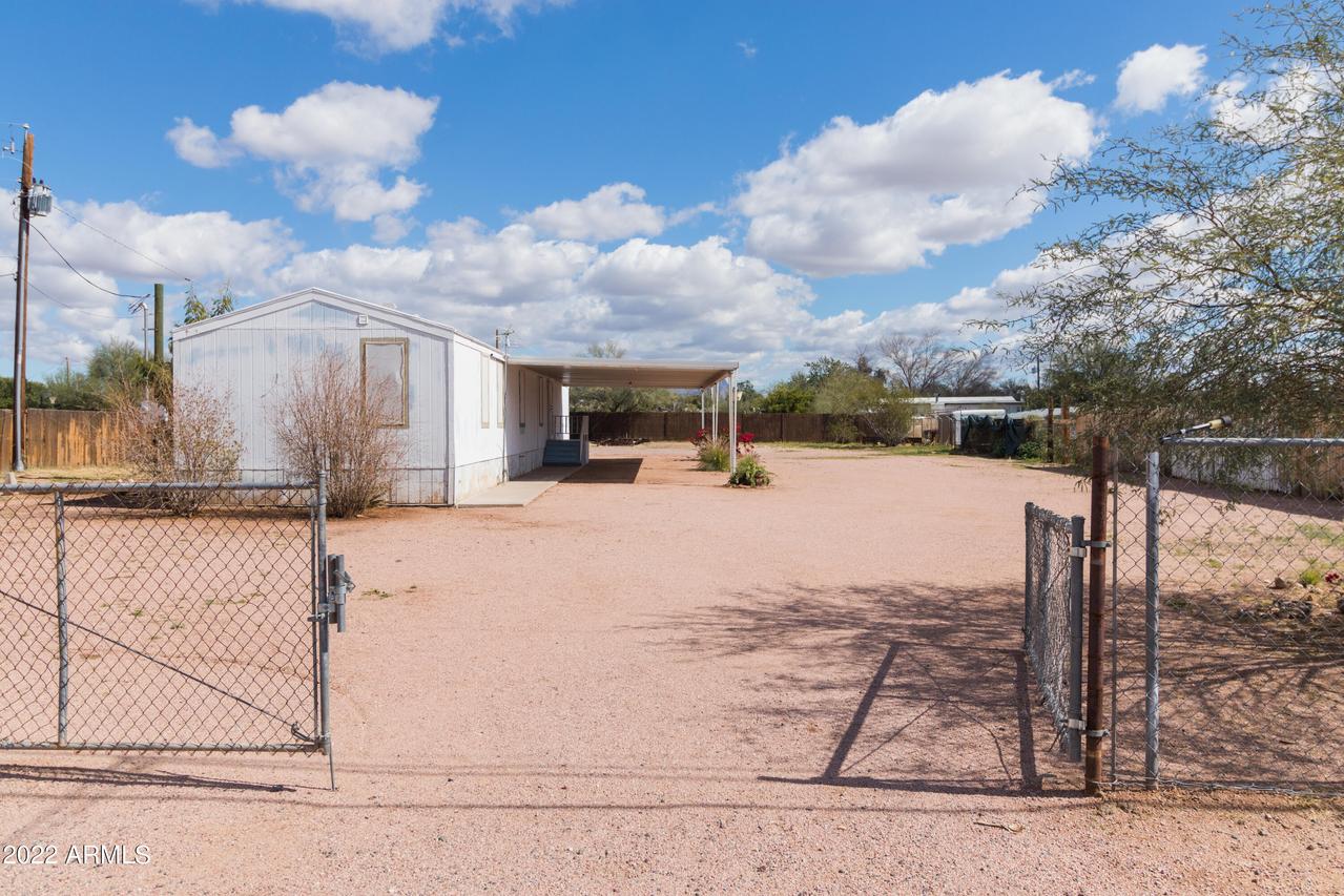 1371 S Cedar Dr., Apache Junction, AZ 85120