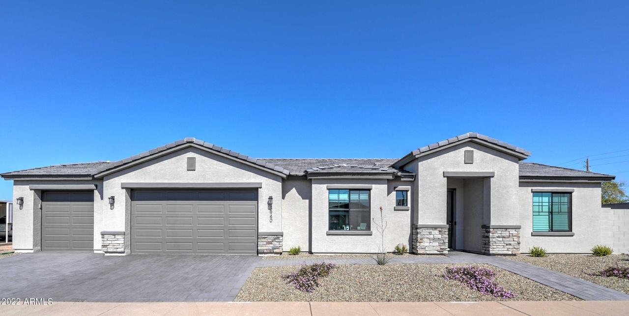5940 E Kenwood St., Mesa, AZ 85215