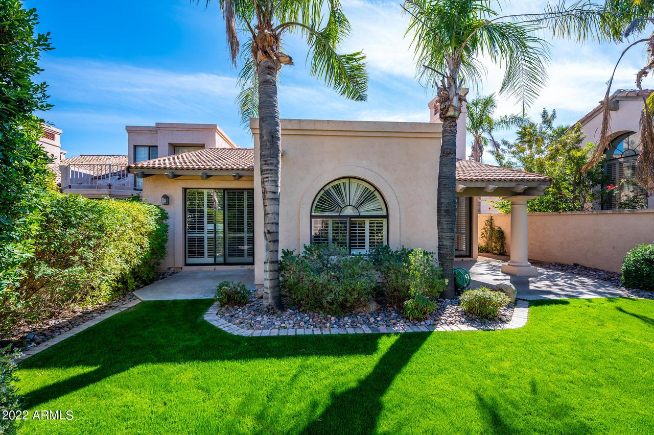 10118 E Cinnabar Ave., Scottsdale, AZ 85258