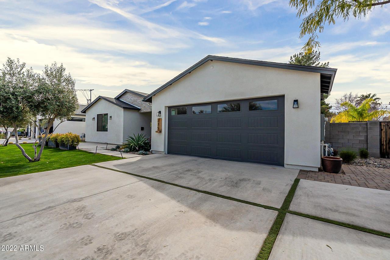 235 E Ashwood Pl., Phoenix, AZ 85012