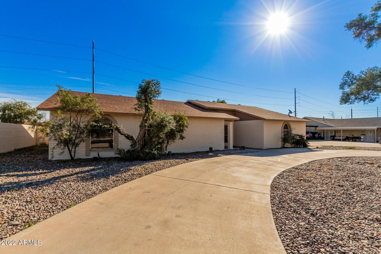 3009 W Mcrae Way, Phoenix, AZ 85027