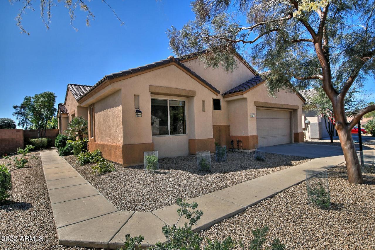19517 N Carriage Ln., Surprise, AZ 85374