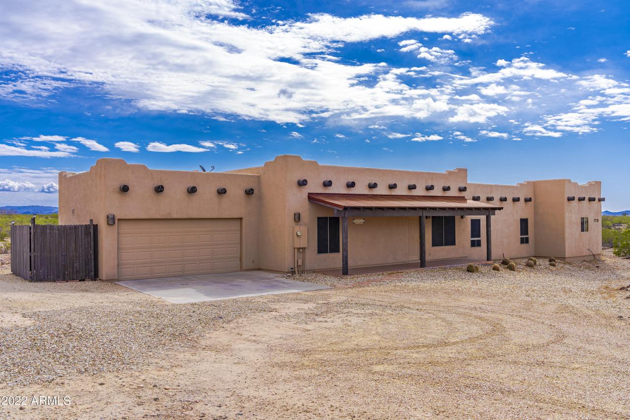 35915 S Joshua Pl., Wickenburg, AZ 85390