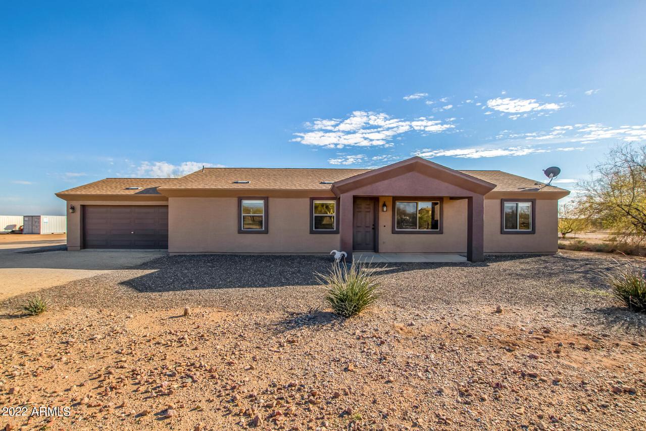 40406 N 251st Ave., Morristown, AZ 85342