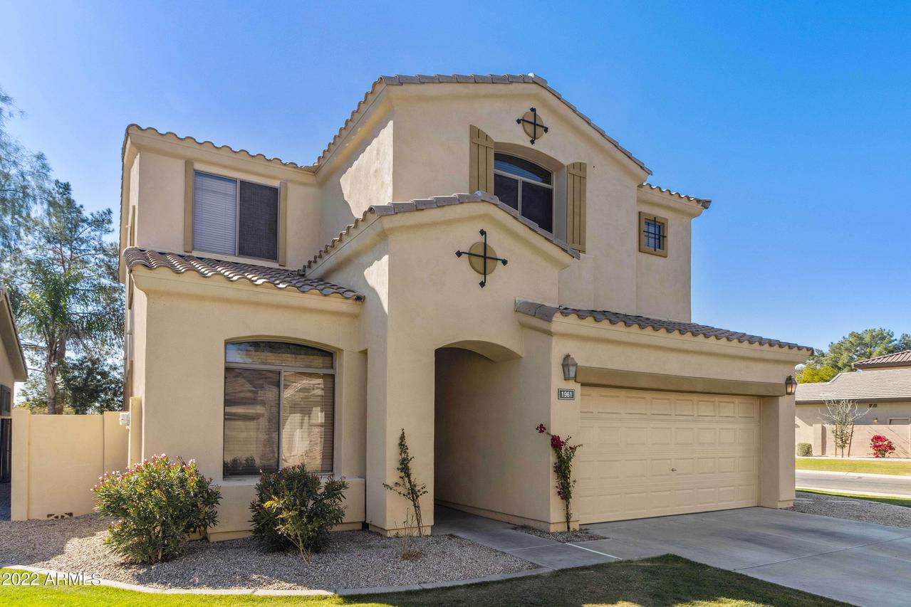 1961 W Olive Way, Chandler, AZ 85248