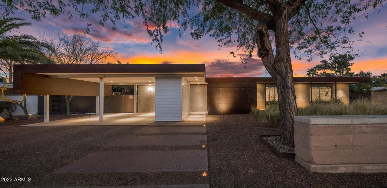 9825 N 35th Pl., Phoenix, AZ 85028