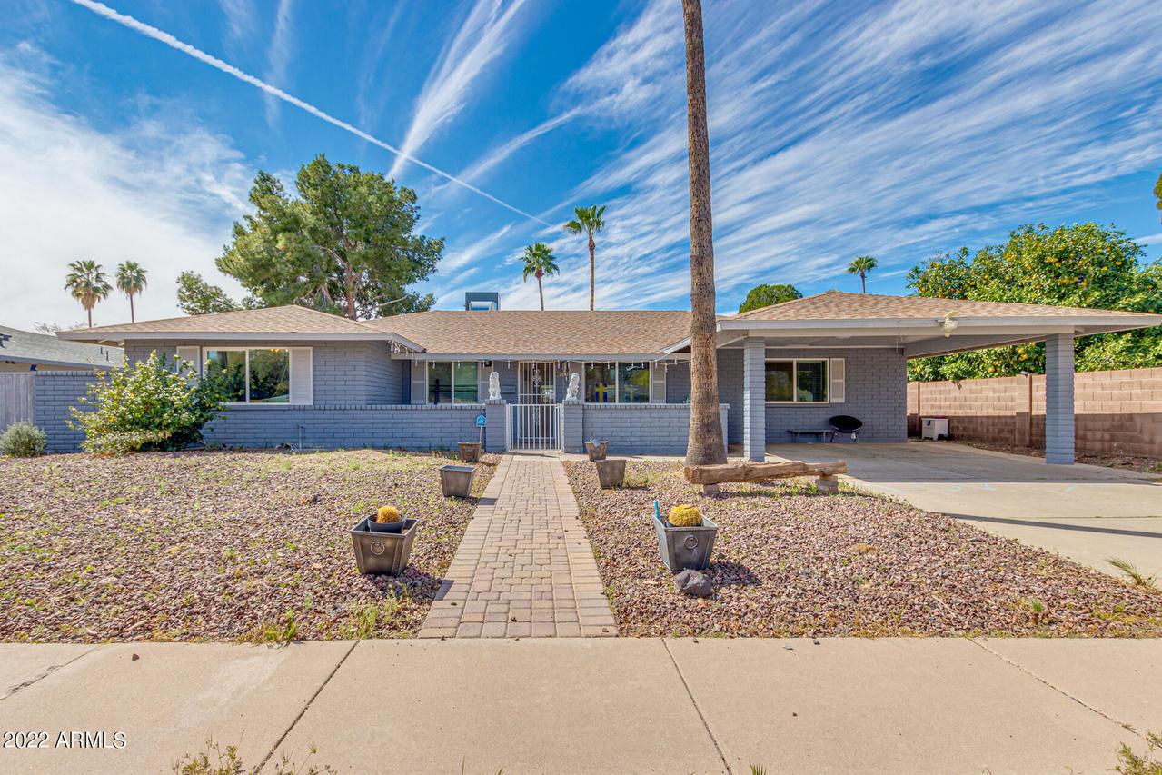 10844 N 37th St., Phoenix, AZ 85028