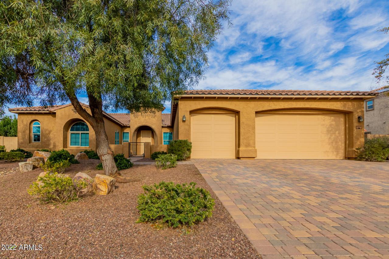 18074 W Turney Ave., Goodyear, AZ 85395