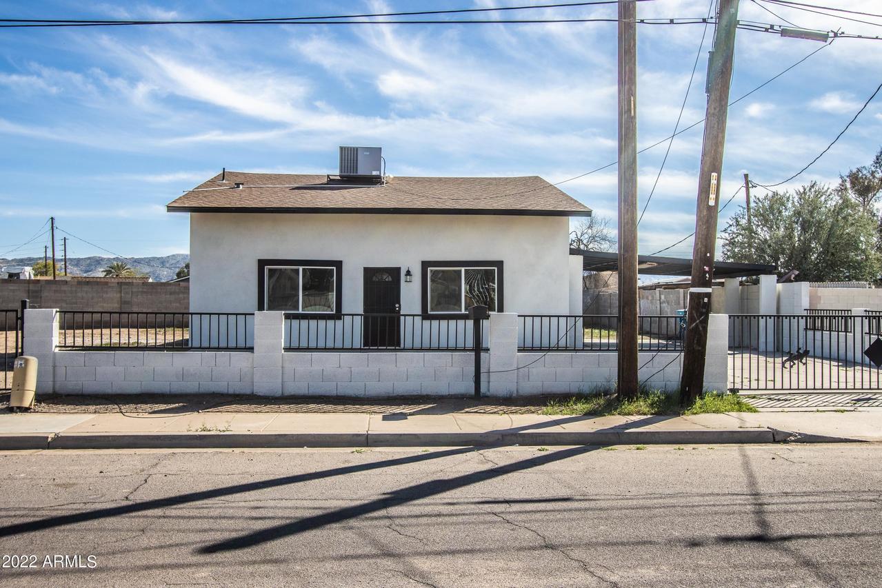 833 E Wier Ave., Phoenix, AZ 85040