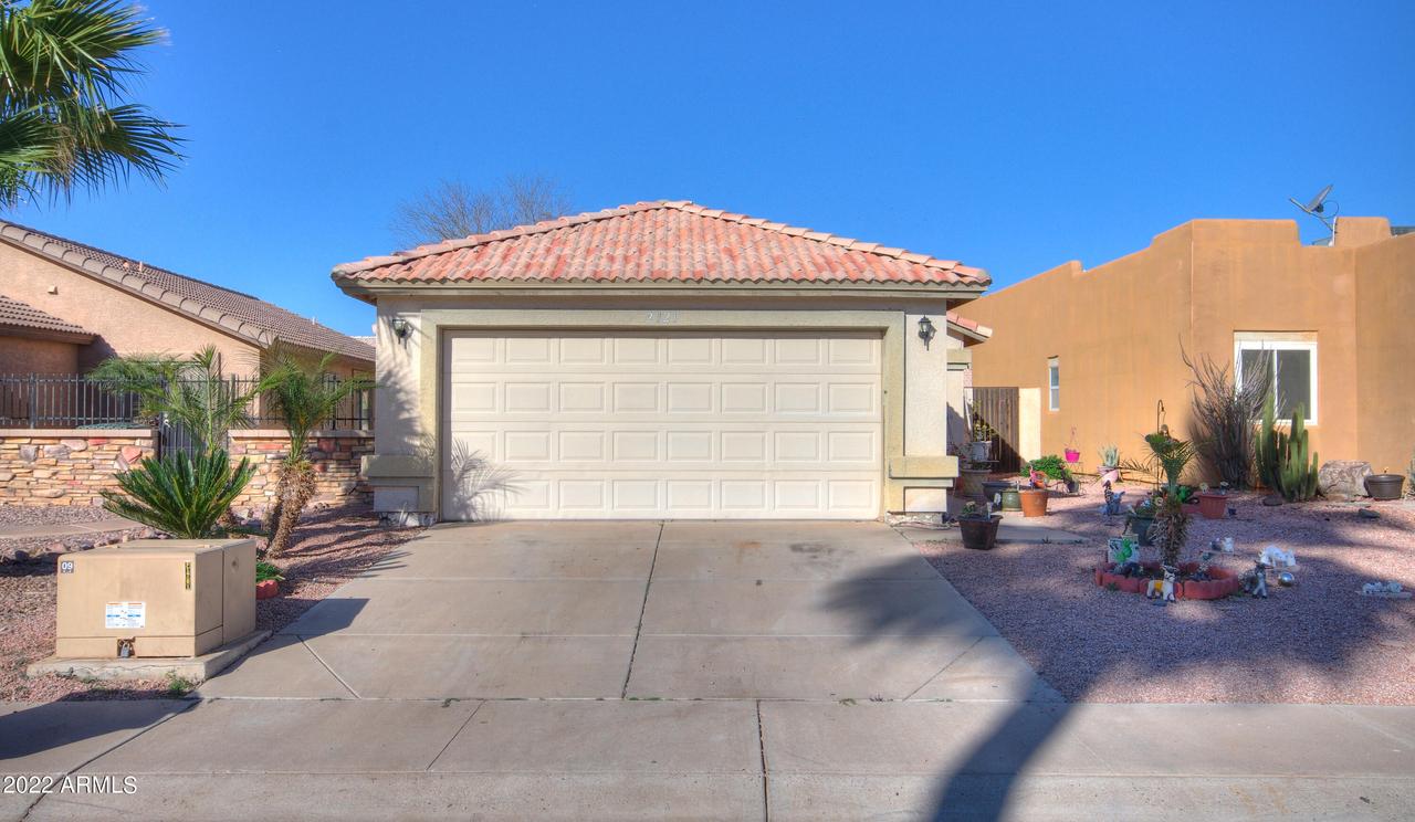 2121 N Sweetwater Dr., Casa Grande, AZ 85222
