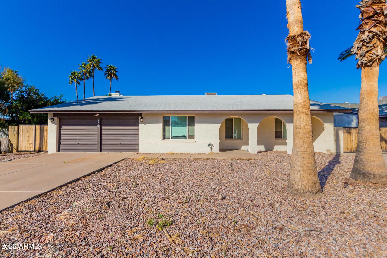 4420 W Mercer Ln., Glendale, AZ 85304