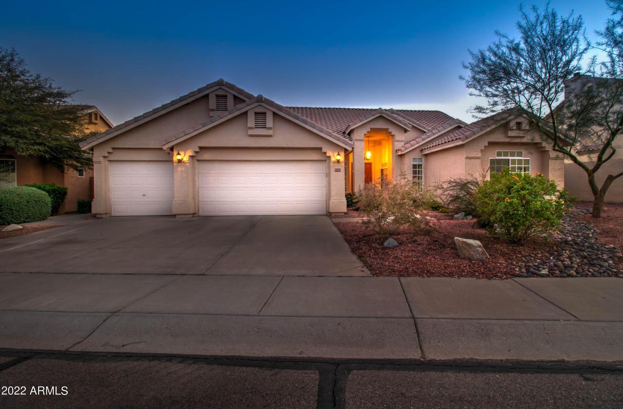 2045 E Indigo Brush Rd., Phoenix, AZ 85048