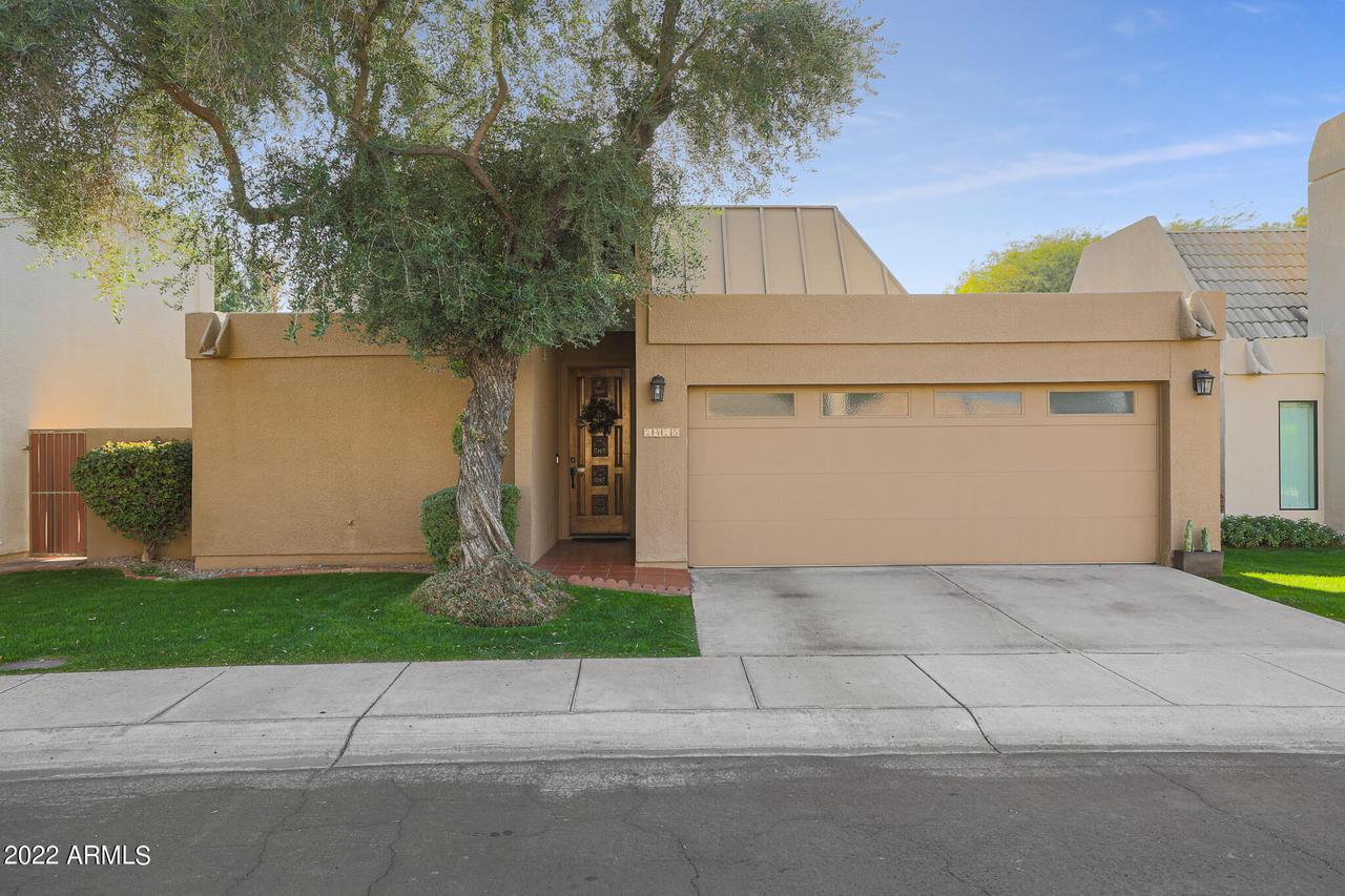 2425 E Oregon Ave., Phoenix, AZ 85016