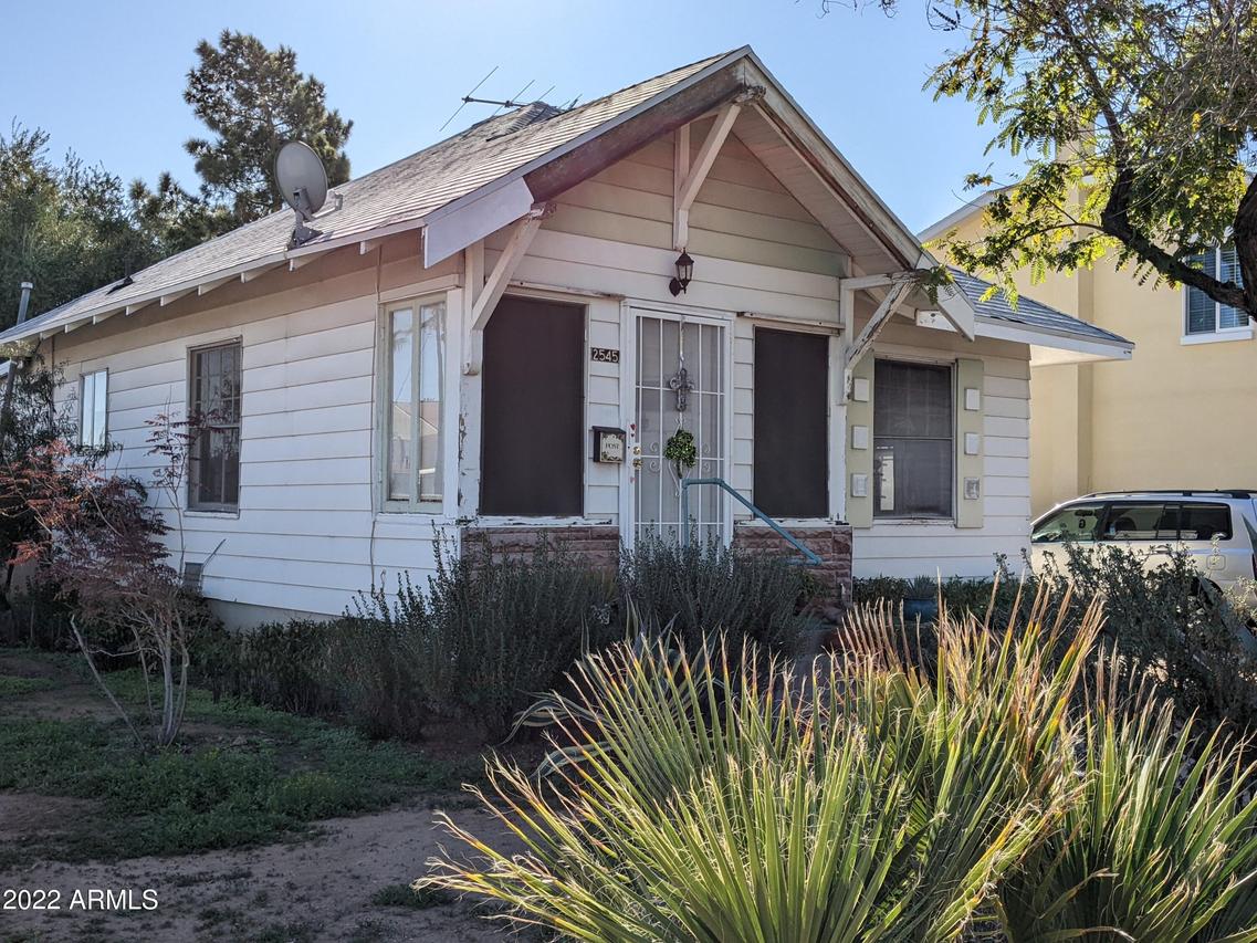 2545 N Dayton St., Phoenix, AZ 85006
