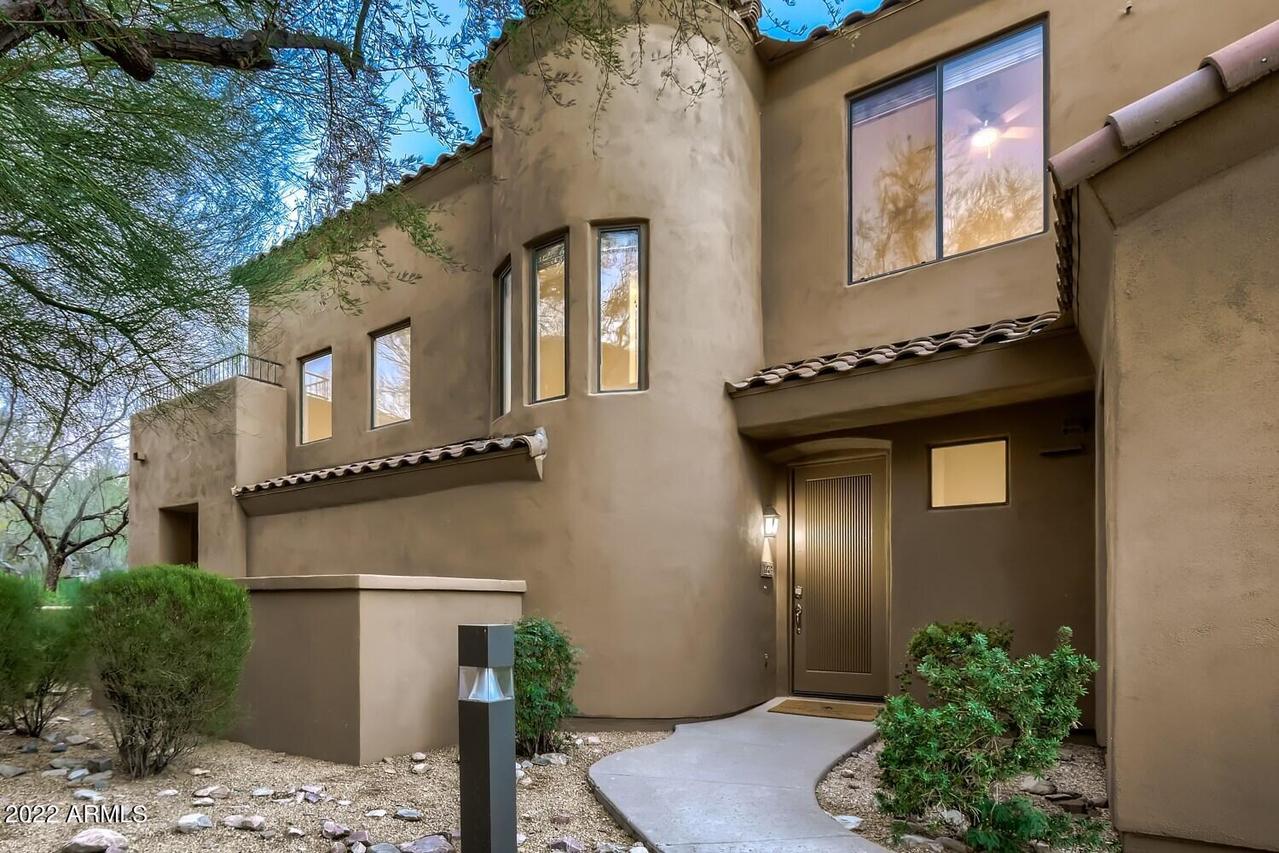 16600 N Thompson Peak Pkwy. #1049, Scottsdale, AZ 85260