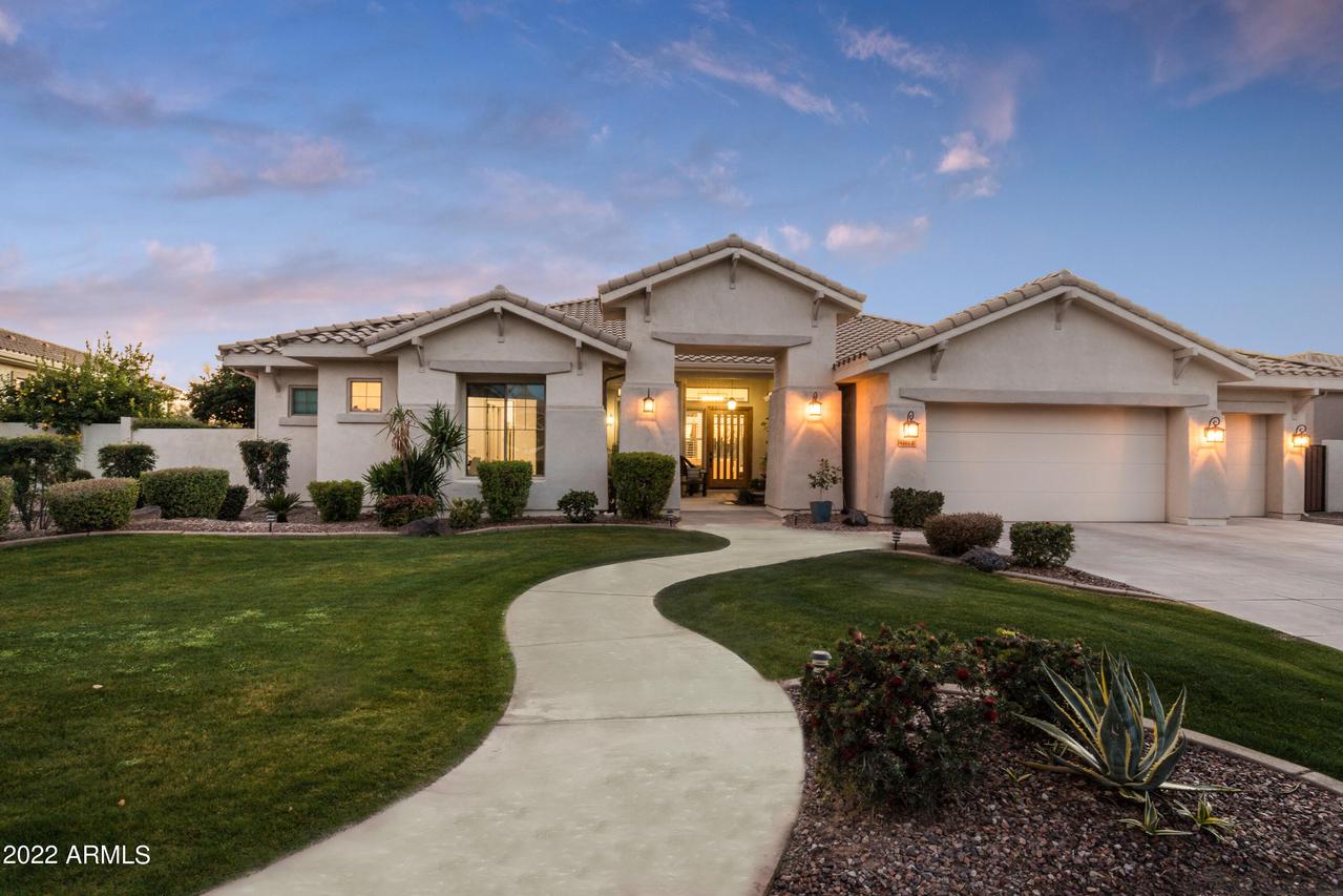 4301 E Greenview Dr., Gilbert, AZ 85298