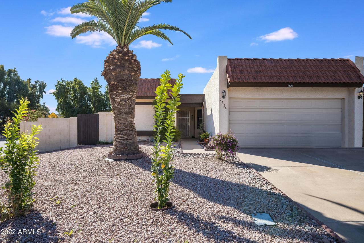 2539 E Villa Theresa Dr., Phoenix, AZ 85032
