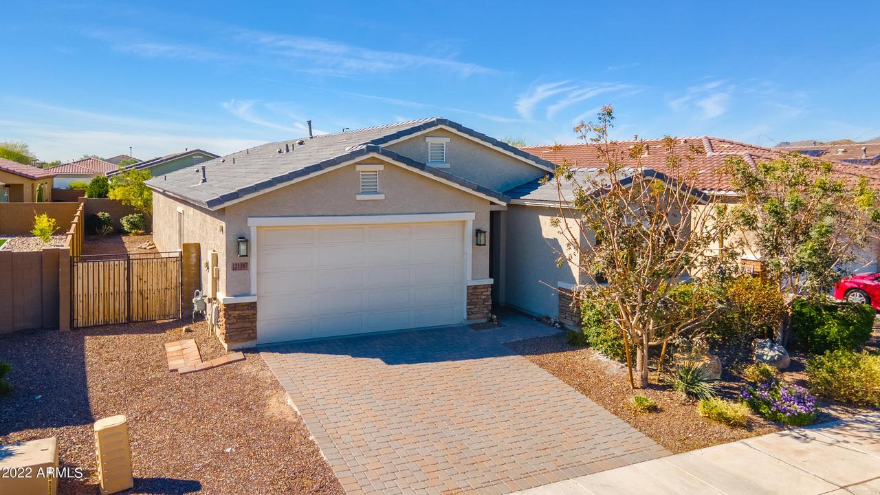 21387 W Alvarado Rd., Buckeye, AZ 85396