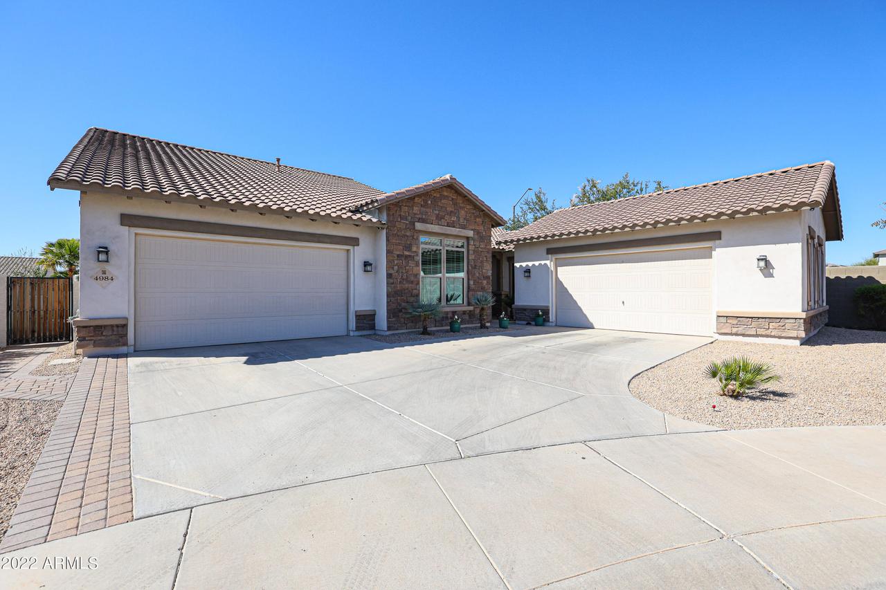 4984 N Solana Cir., Litchfield Park, AZ 85340