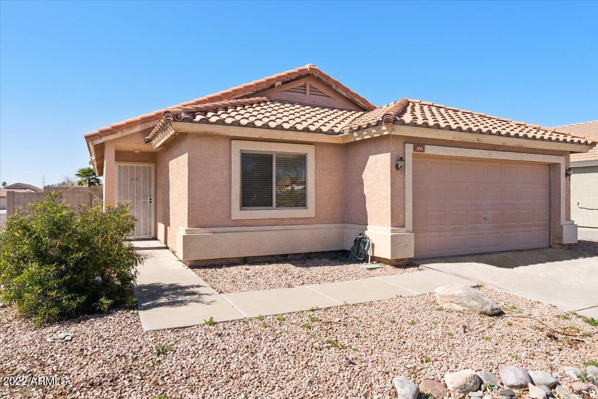 306 N Wildrose St., Mesa, AZ 85207