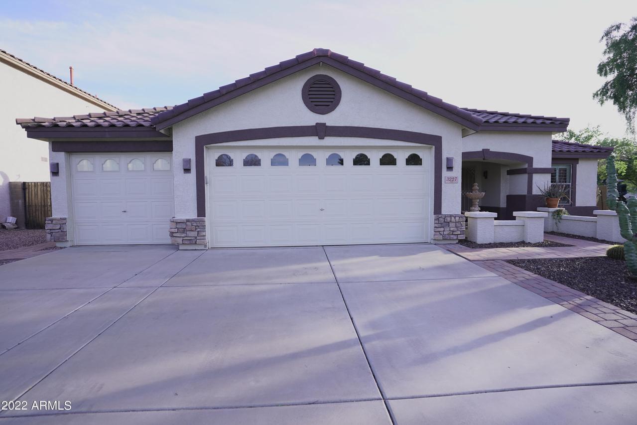 3227 W Desert Vista Tr., Phoenix, AZ 85083