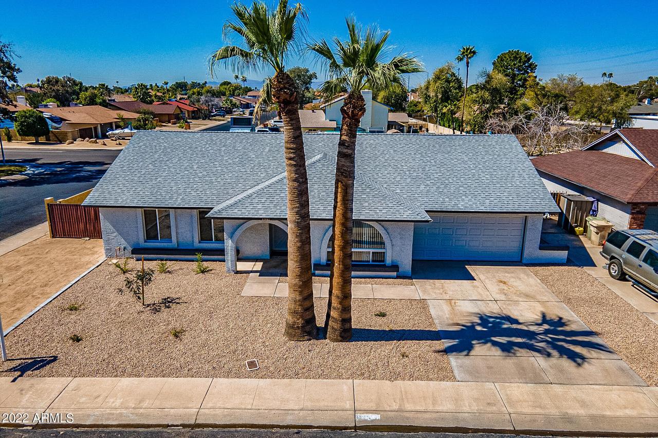 12012 N 62nd Dr., Glendale, AZ 85304