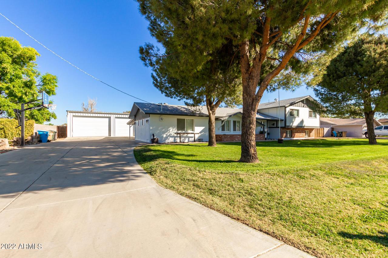 5014 W Waltann Ln., Glendale, AZ 85306