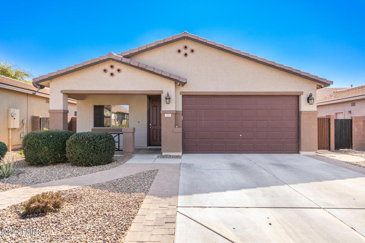 171 W Reeves Ave., San Tan Valley, AZ 85140