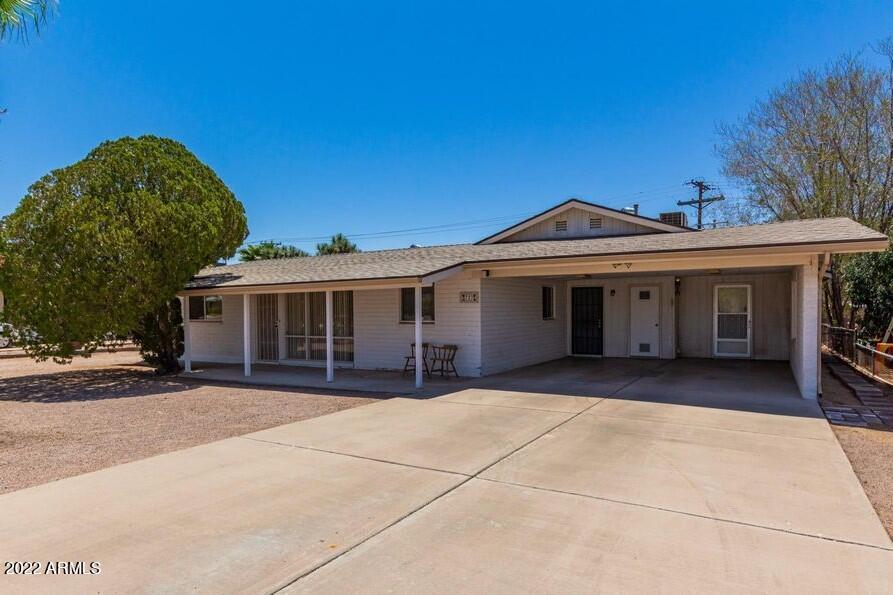 727 E Desert Ave., Apache Junction, AZ 85119
