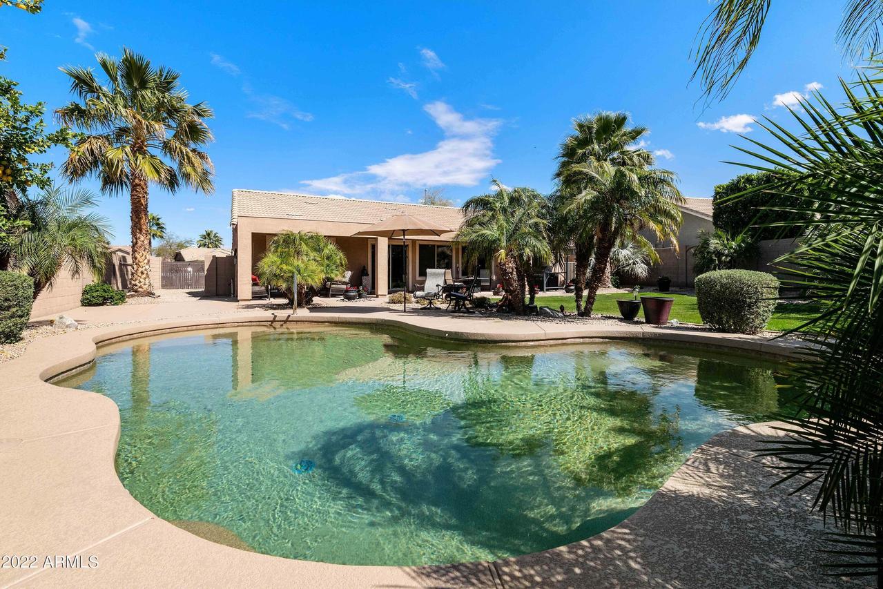 8627 E Onza Cir., Mesa, AZ 85212