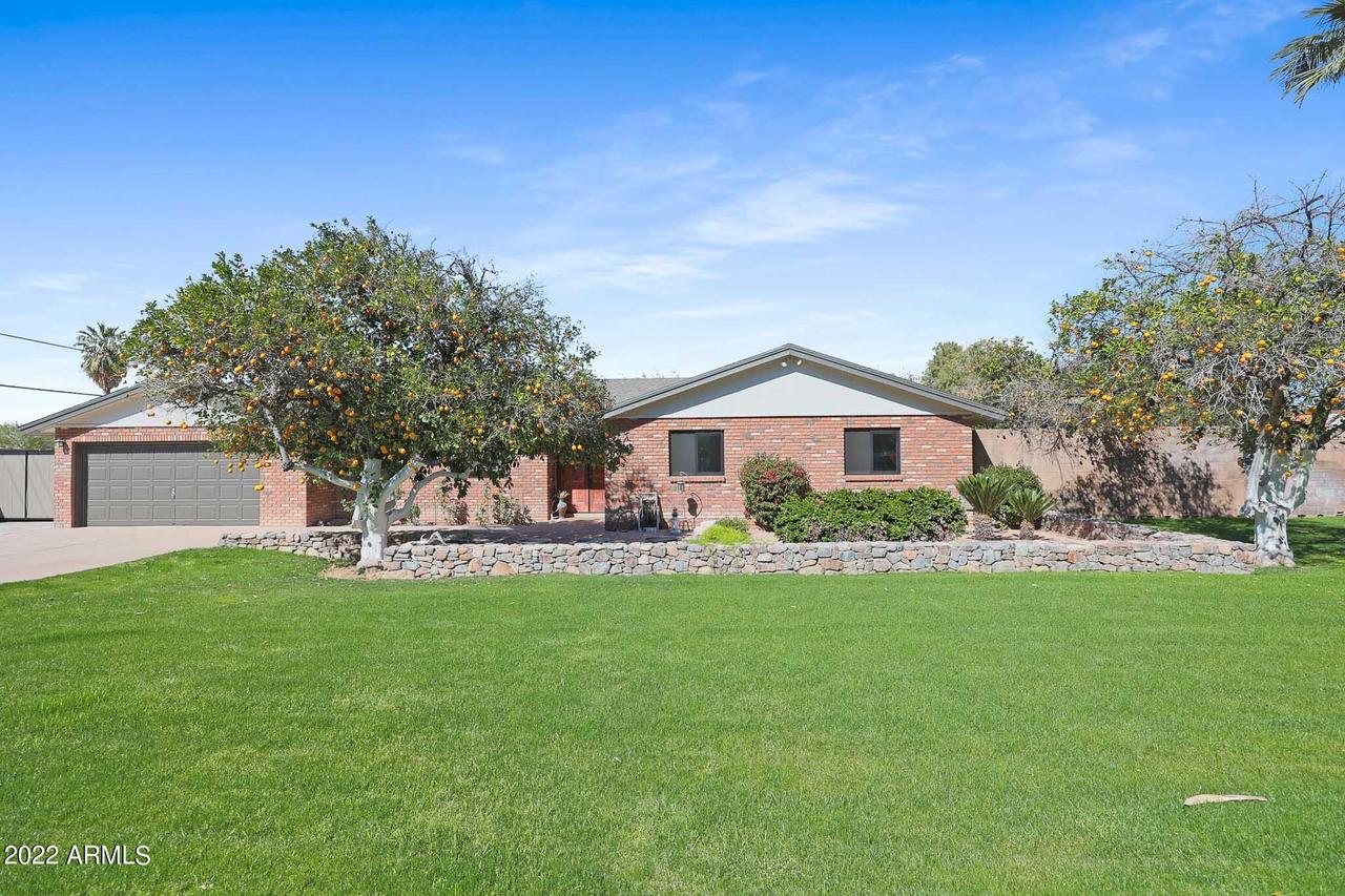 410 E Mesa Vista Ln., Mesa, AZ 85203